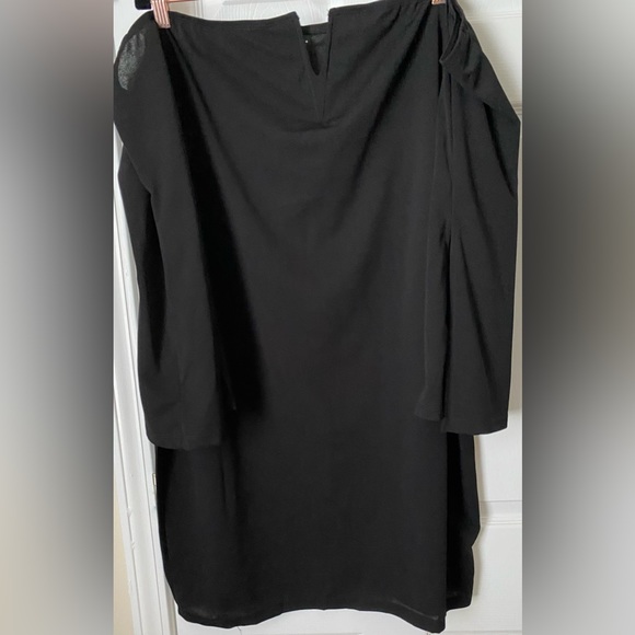 Off Shoulder Split Sleeve SHEIN Plus size Classic Black Dress - Picture 3 of 7